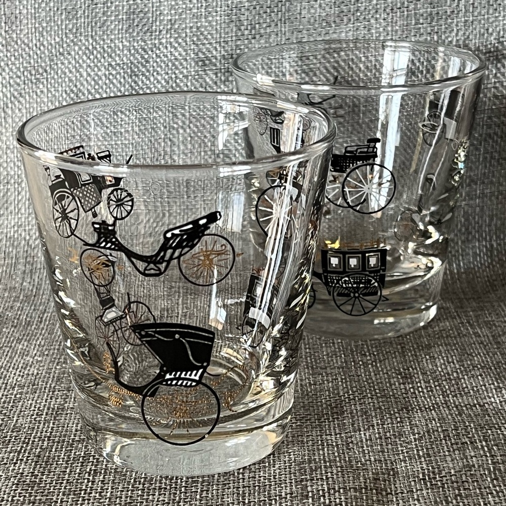Vintage set of 2 Libbey “Horseless Carriage” whiskey rocks glasses art deco MCM